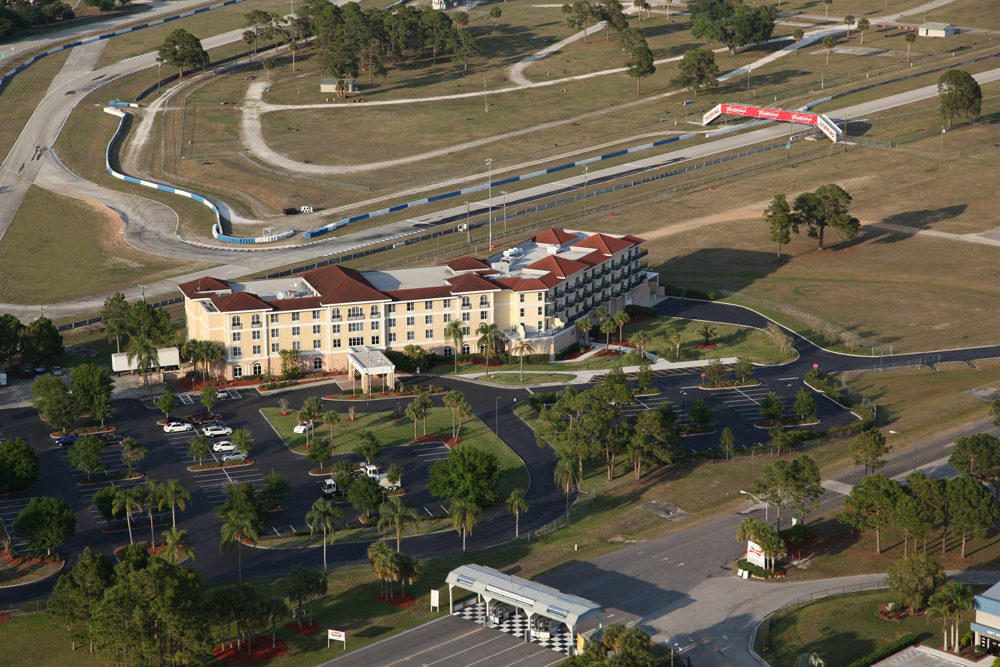 Seven Sebring Raceway Hotel Exterior photo